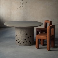 <a href="https://www.galeriegosserez.com/artistes/yakusha-victoria.html">Victoria Yakusha </a> - Toptun chair - Laine
